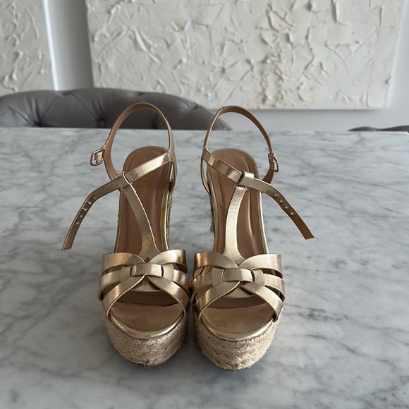 Miss Lola Shoes Gold Platform Shoes Poshmark